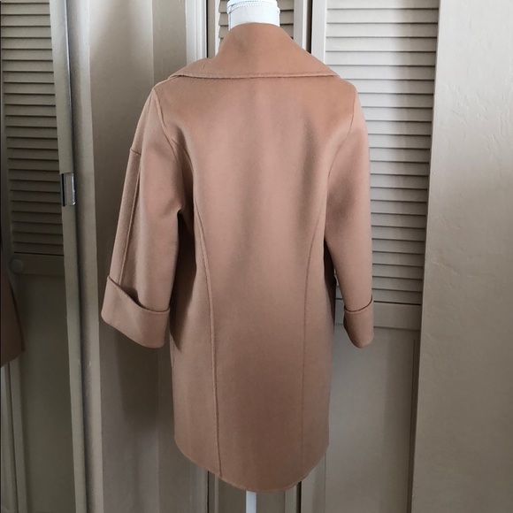 Wool coat - Picture 4 of 9